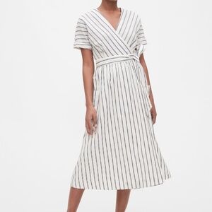 Short Sleeve Wrap-Front Dress in Linen-Cotton Size 10